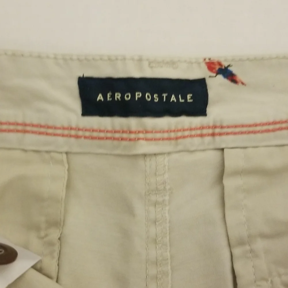 Aeropostale Size 31 Parrot Bermuda Short Khaki Tropical Bird Hawaiian - Picture 3 of 6